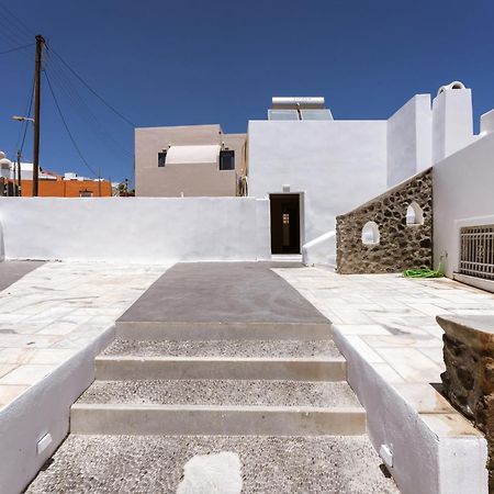 On An Island Suites & Apartments - Fira Eksteriør bilde